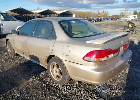 2001 Honda Accord 2.3 Ex z USA, uszkodzony, nr VIN JHMCG56681C031464